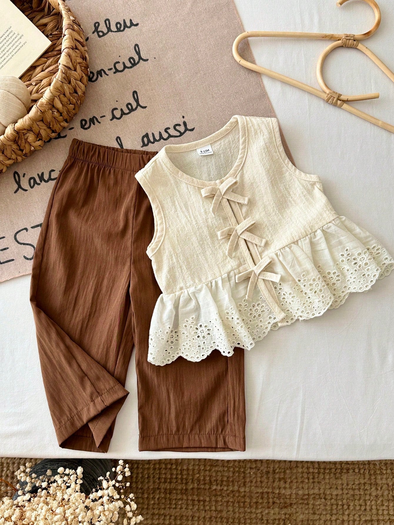 2 Pcs Baby Girl Toddler/New Born 0-3 Years Spring/Summer Casual Sweet Daily Vacation Striped Woven Sleeveless Tank Top Shirt Wide Leg Pants 2-Piece Set, Baby Girl 0-3 Years Summer&Autumn Casual