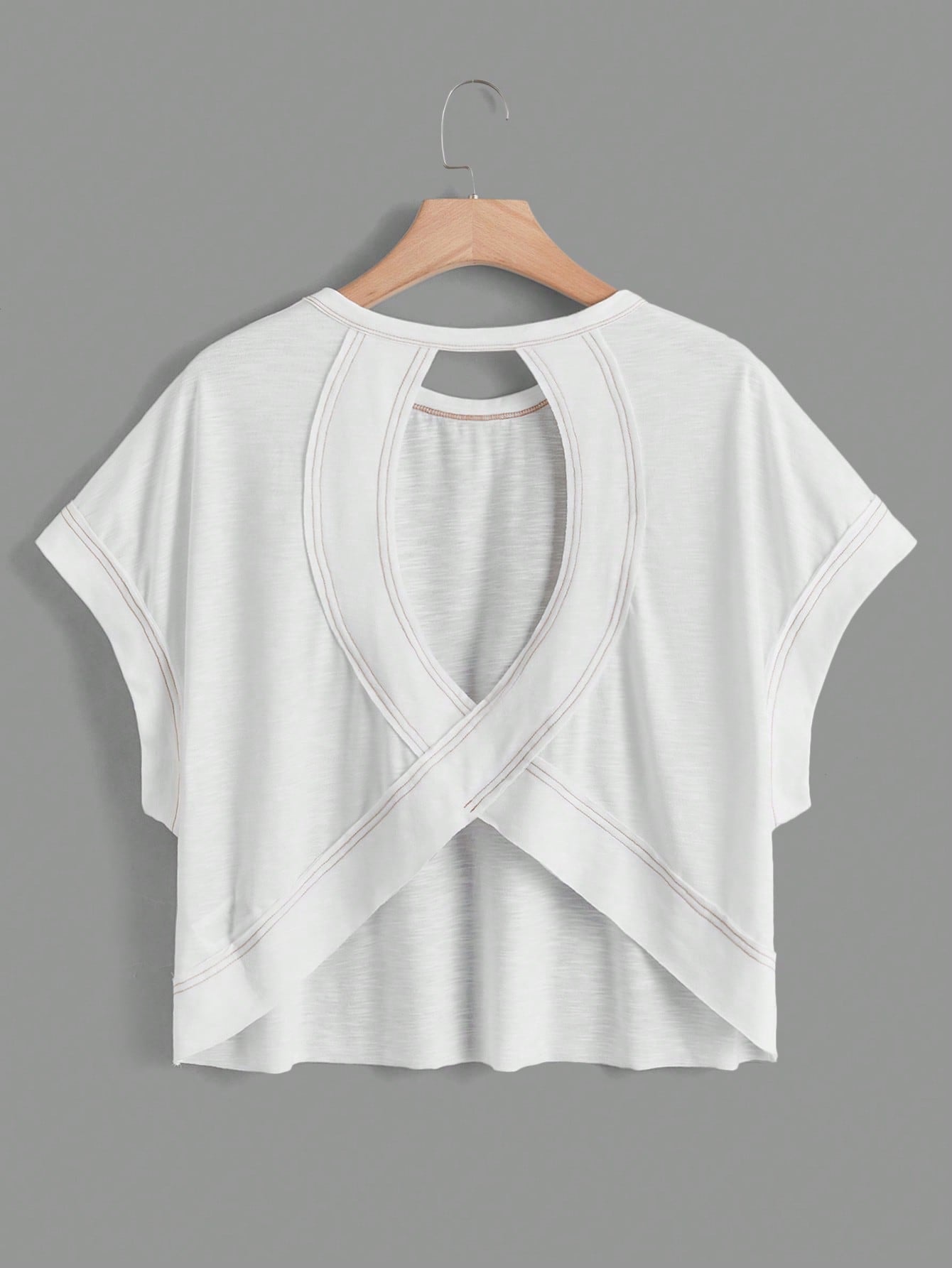 Essnce Plus Size Women's White Sommar Casual Gym Backless Short-Sleeved T-Shirt,Loose Daily Open Back Top, Concert Streetwear Y2k Fashion Tops