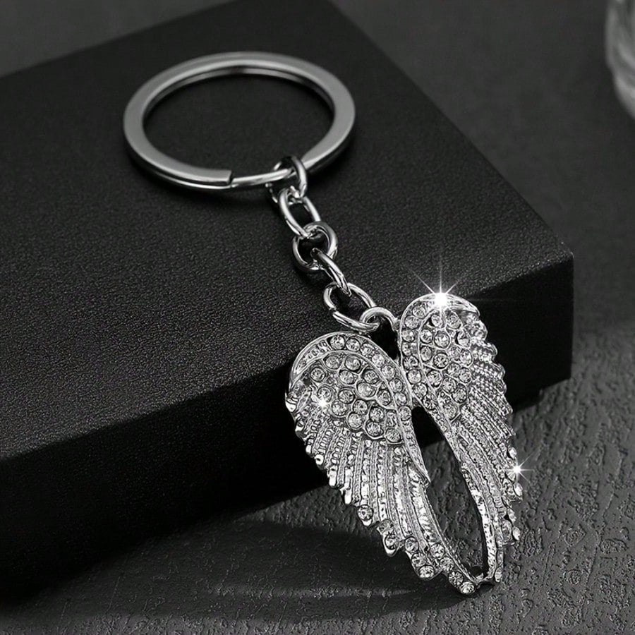 Fashionable Angel Wings Keychain- Shiny Angel Wings Keyring, Enamel Angel Wings Pendant Keychain, Rivet Design, Durable Metal Wings Accessory, Suitable For Both Men And Women, Couple's Daily Gift, Cu