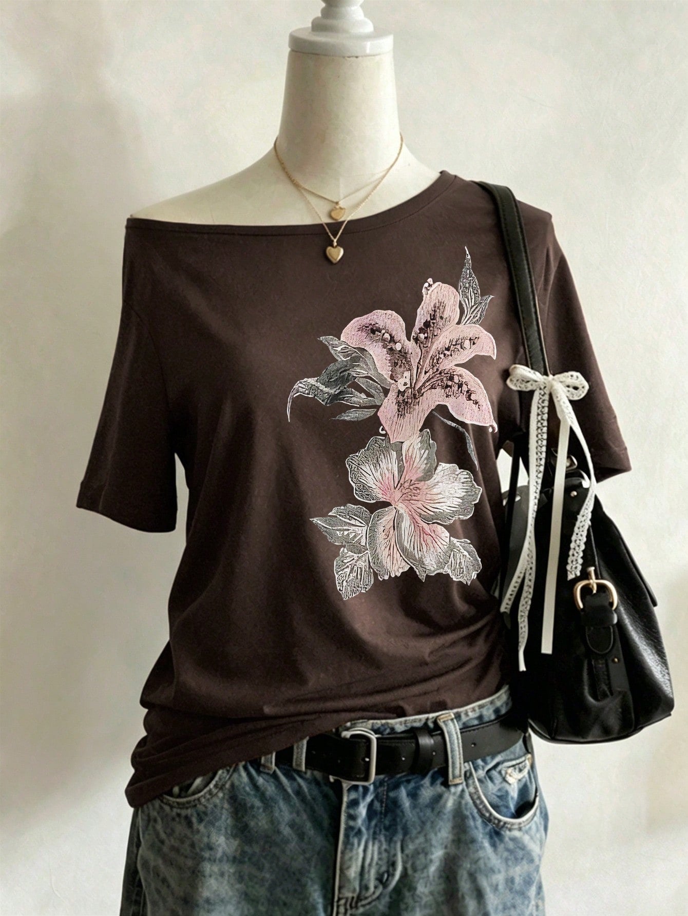 Lalippa Women's Faux Floral Comfortable Color Pattern Asymmetric Shoulder Casual Short Sleeve T-Shirt, Suitable For Spring/Summer Daily Wear And Gatherings