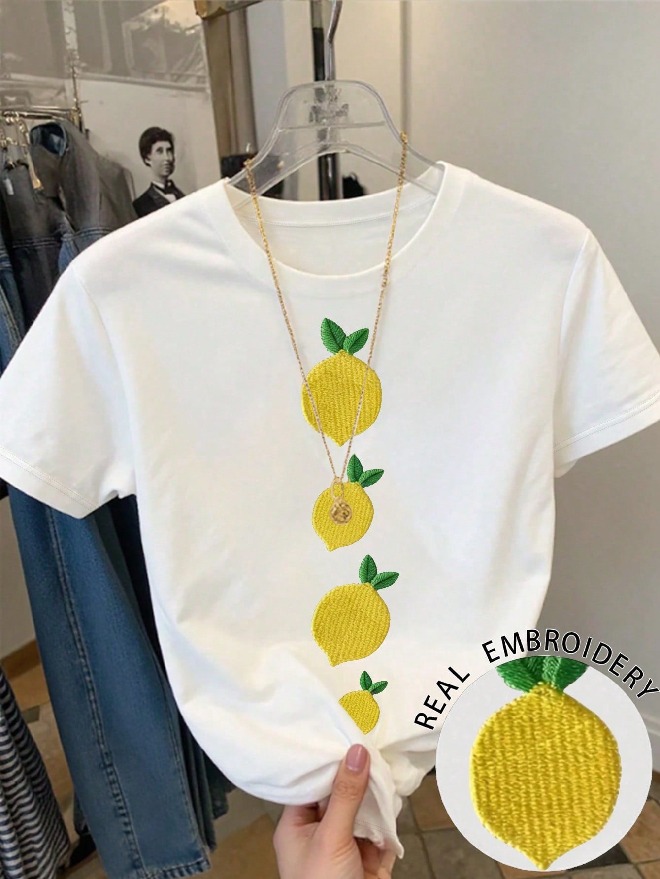 Resyla Women's Lemon Embroidery Round Neck Short Sleeve T-Shirt