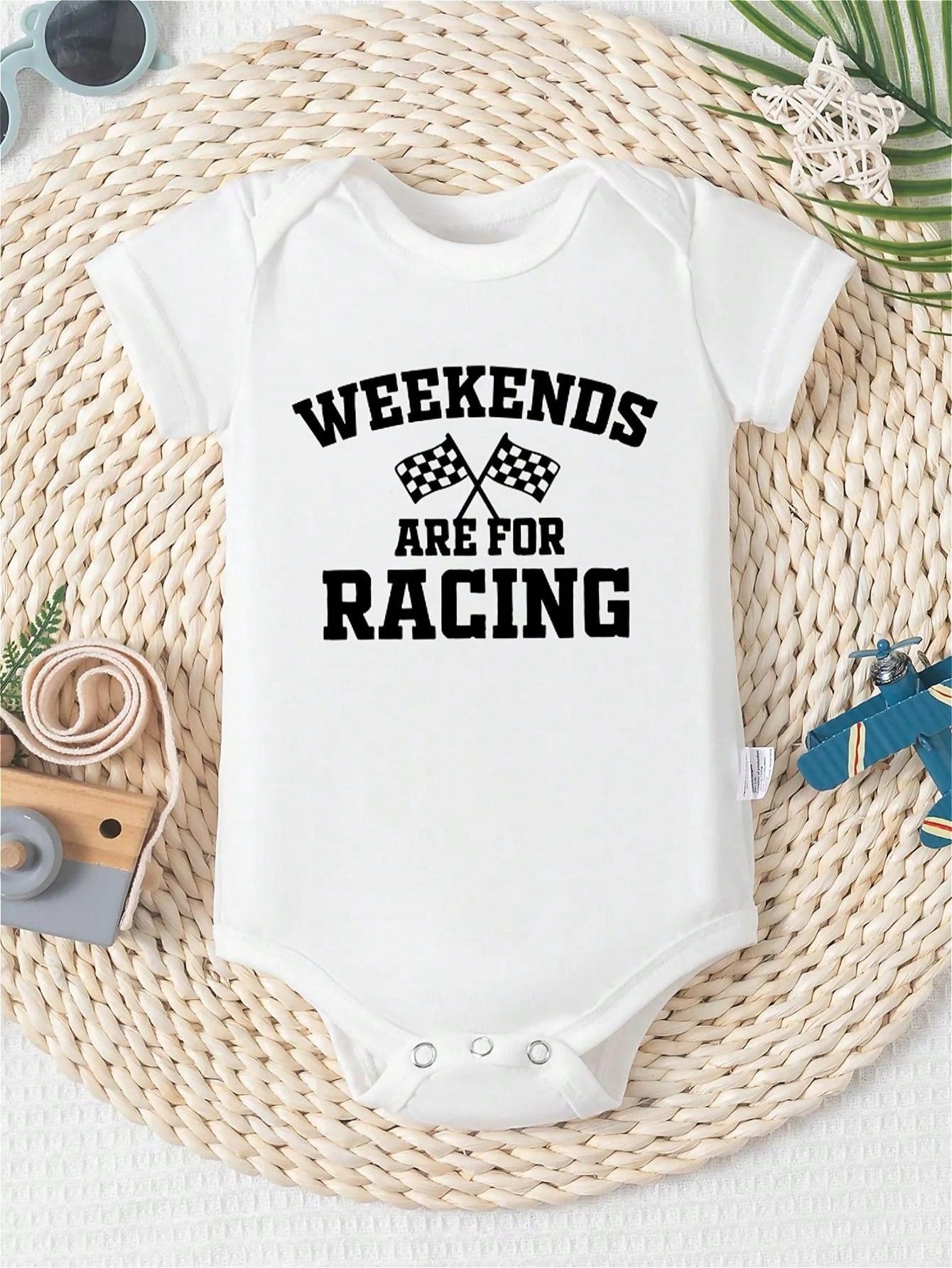 WEEKENDS ARE FOR RACING Print Funny Baby Romper Casual Comfortable Short Sleeve Newborn Clothes Cotton Fashion Triangle Jumpsuit