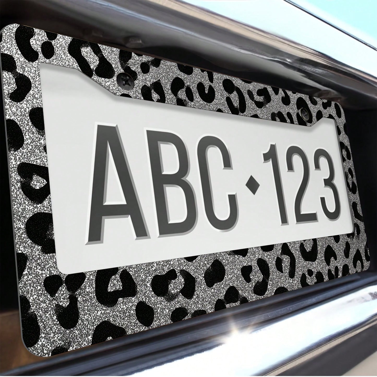 1 Leopard Print License Plate Frame, Car Decorative Accessory License Plate Cover, Aluminum License Plate Bracket, Rust-Proof, Shock-Proof, And Wind-Resistant, Suitable For US Standard Vehicles