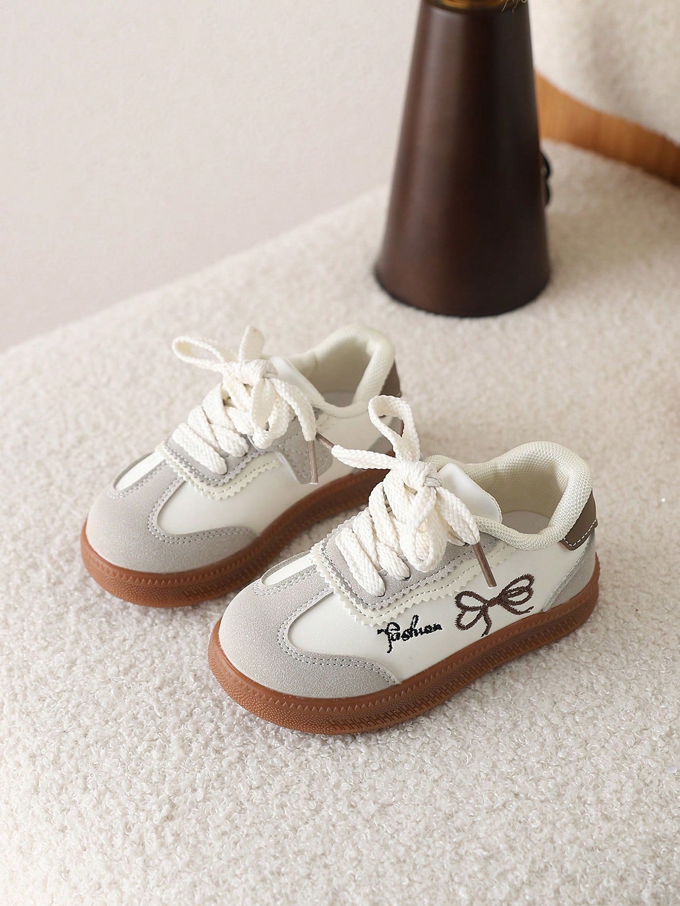 1 Pair Girls' Sports Sneakers, New Spring/Autumn Kids Low-Top Casual Shoes