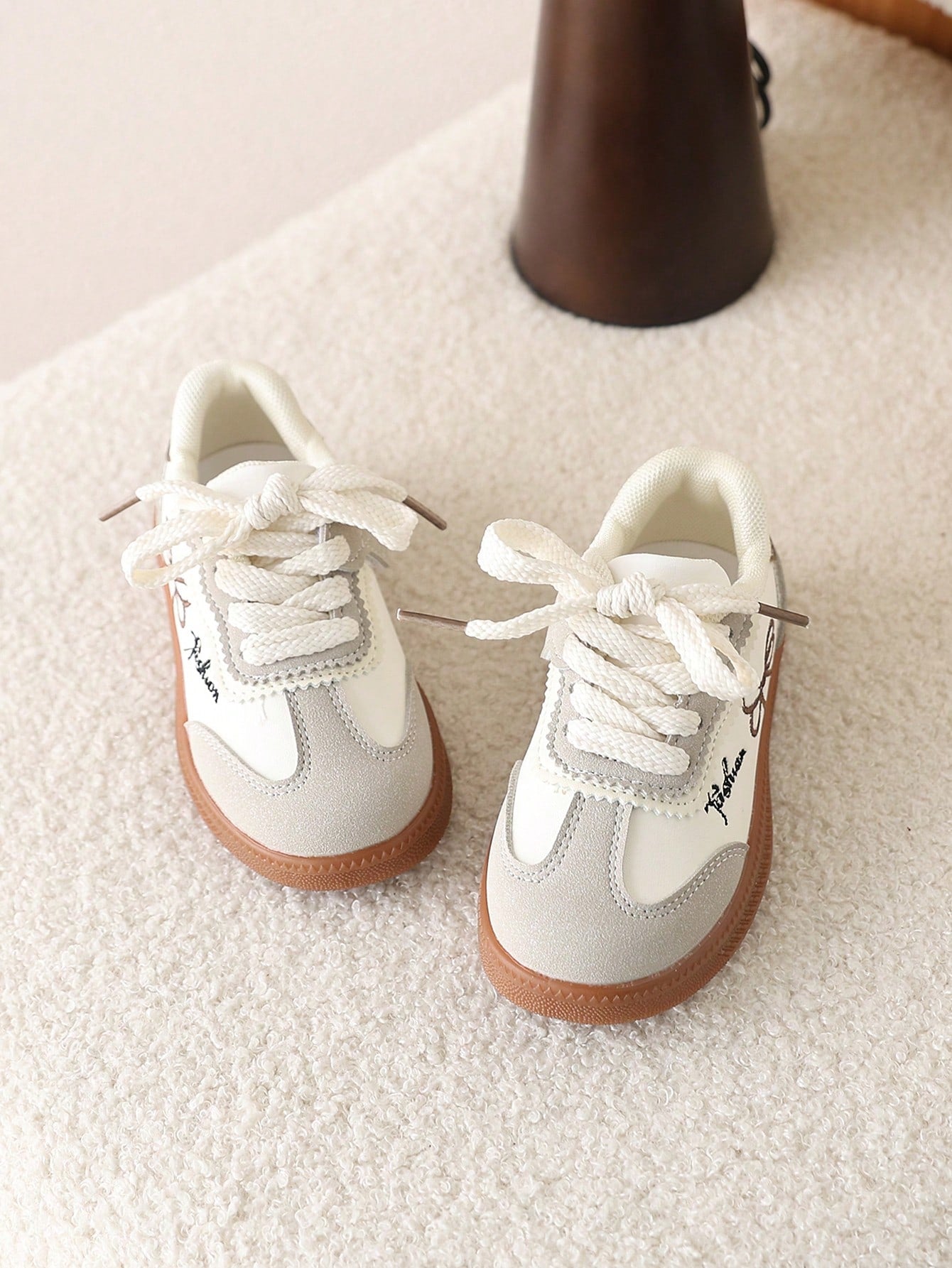 1 Pair Girls' Sports Sneakers, New Spring/Autumn Kids Low-Top Casual Shoes