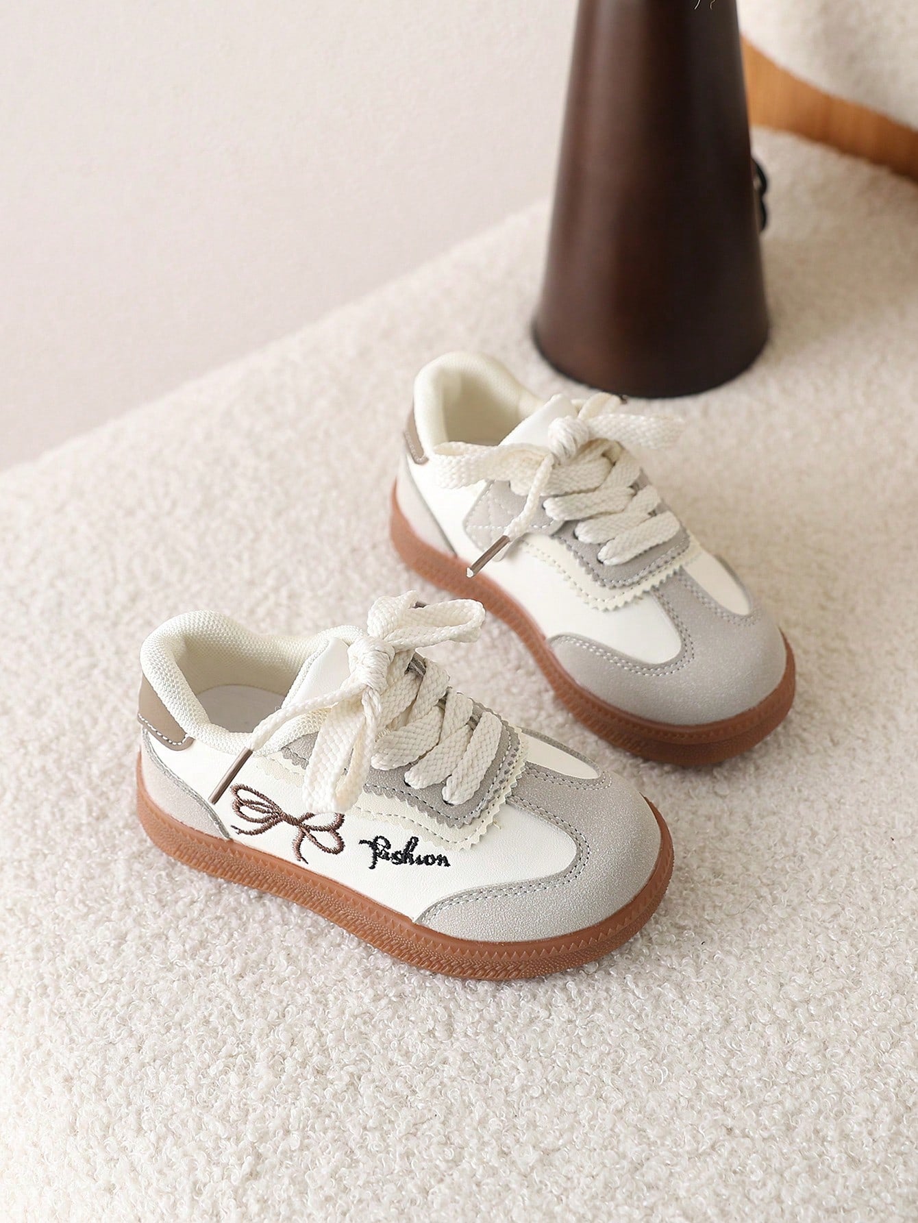1 Pair Girls' Sports Sneakers, New Spring/Autumn Kids Low-Top Casual Shoes