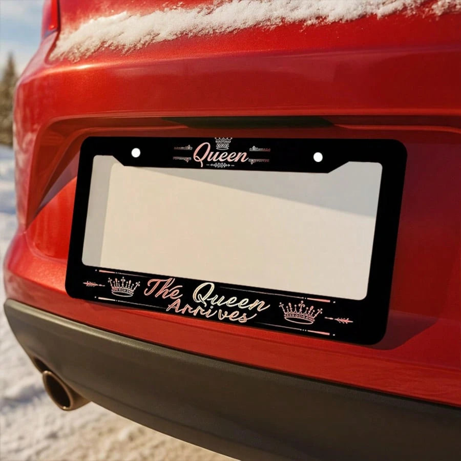 1 Pcs Queen Theme Aluminum License Plate Frame, Featuring The Designs "Queen Is Coming/Arriving Soon" And "Queen" 6.3x 12.2inch, Waterproof And Rustproof, Durable, Car Acessesories, Car Stuff, Car Ace