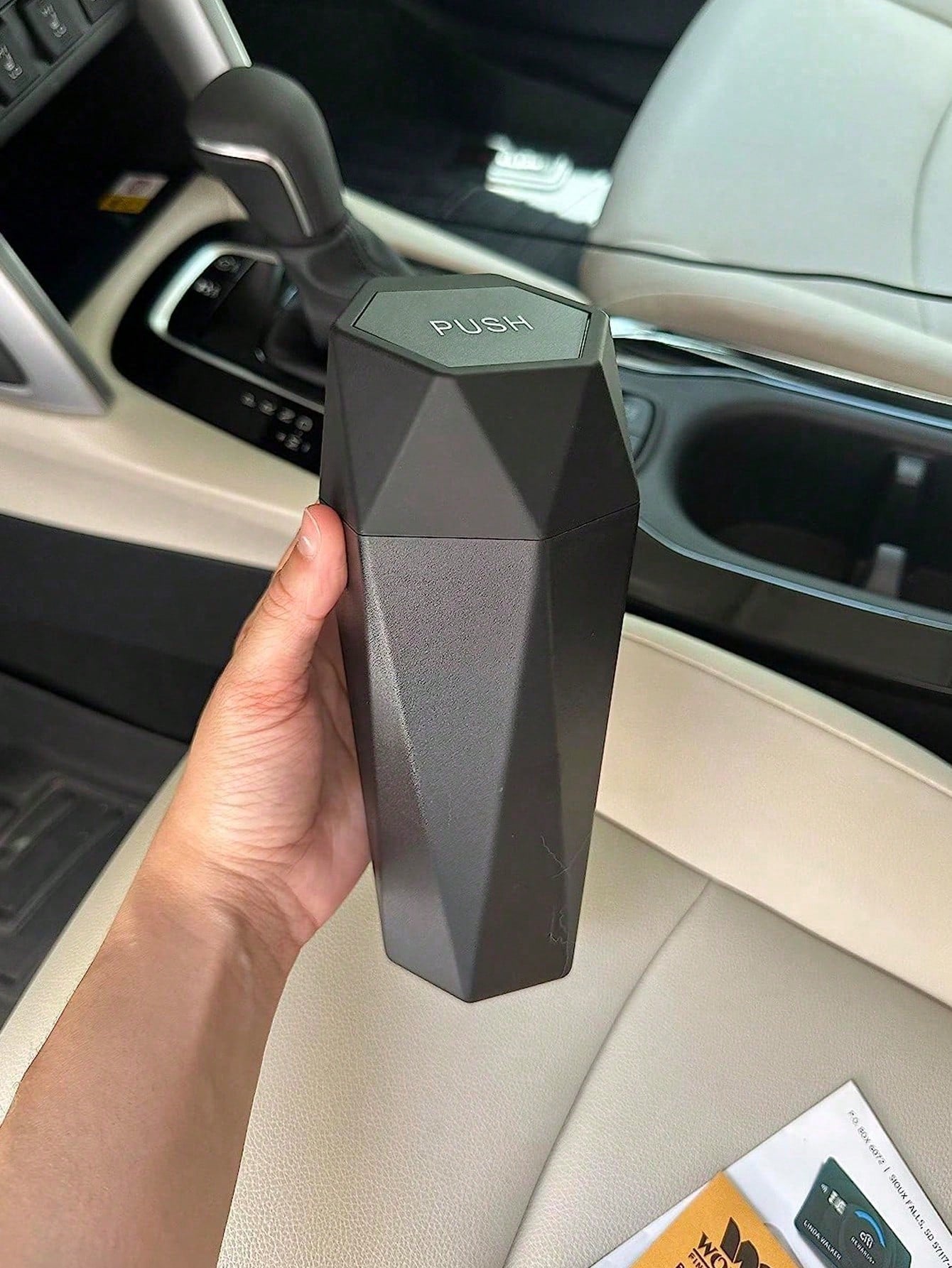 1 Set Polygonal Car Trash Can With Lid- Car Trash Can With 15 Trash Bags- Black Leak-Proof Mini Car Trash Can For Small Cars, SUVs, Trucks- Storage And Organization For Front And Rear Seats