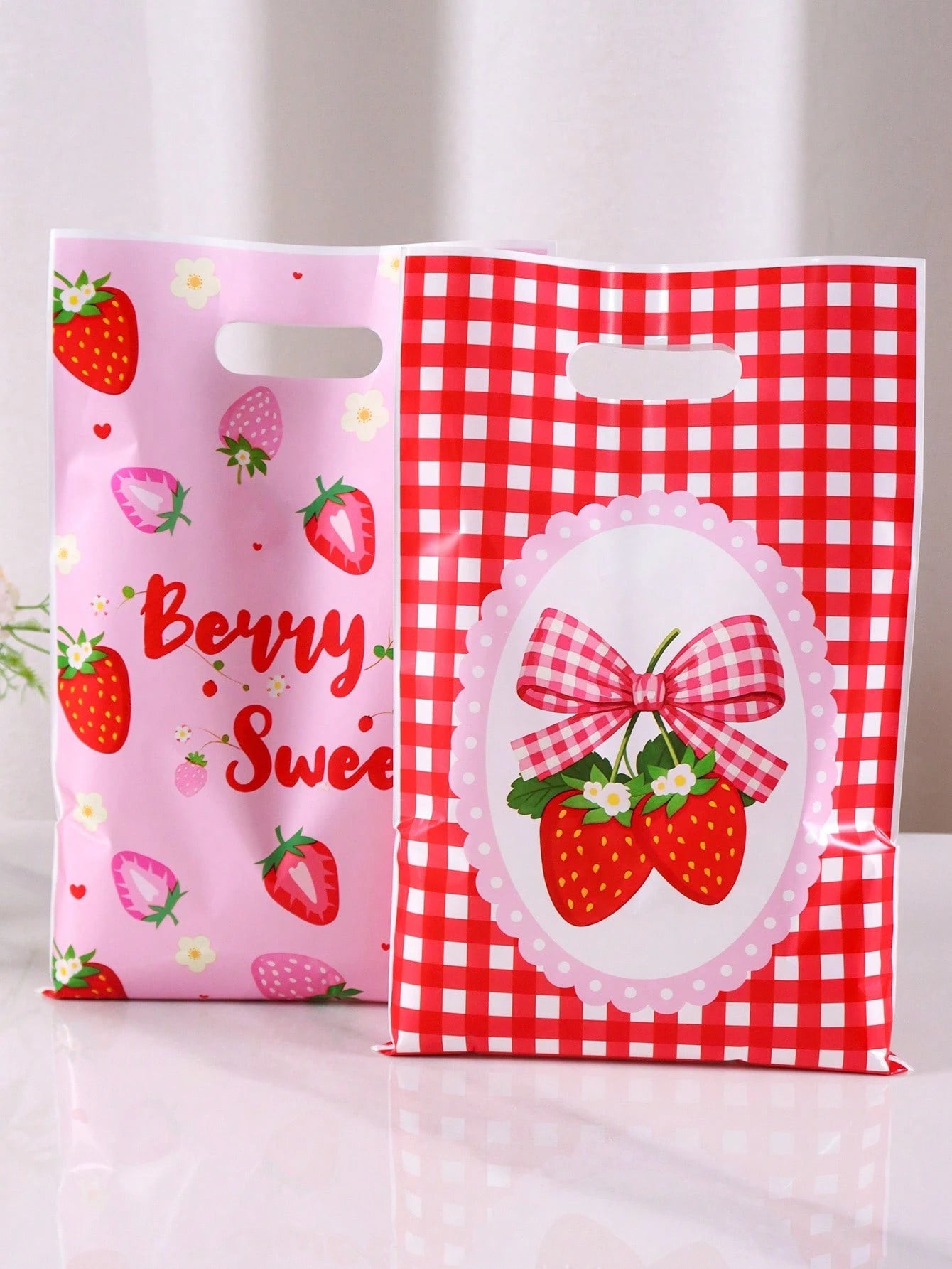 10/20/50pcs Strawberry Gift Bags, Pink Red Plastic Bags With Handles, Bow Print Candy Bags, Party Decoration, Baby Shower
