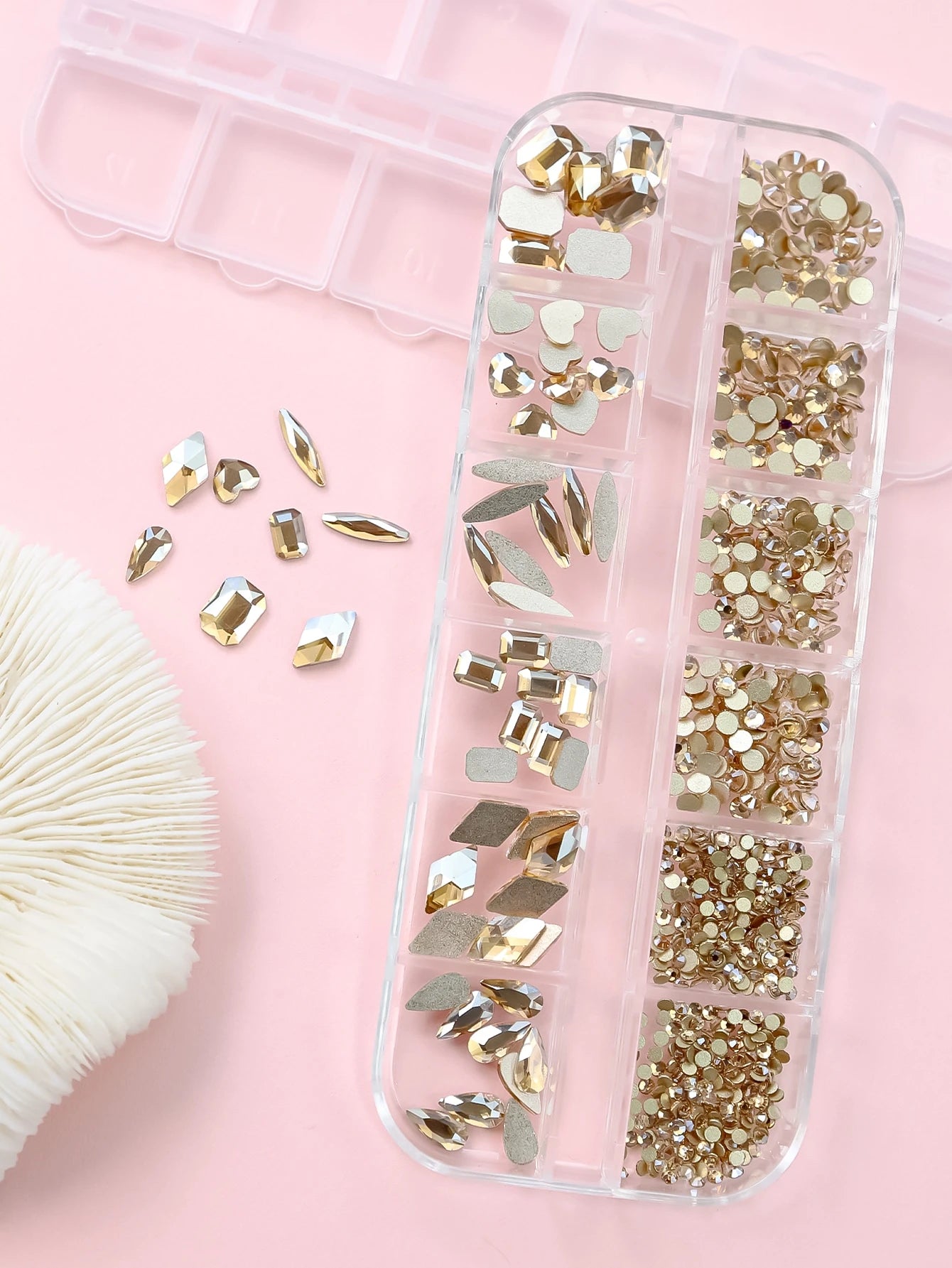 12 Grids Multi-Shaped Flat-Bottomed 3D Nail Art Rhinestones, Glass Mineral Punk-Style Golden Crystals Jewelry Tool Set Diy Craft, Facial, Clothing, Nail Art Decorations Nail Charms Nail Gems Nail Supp