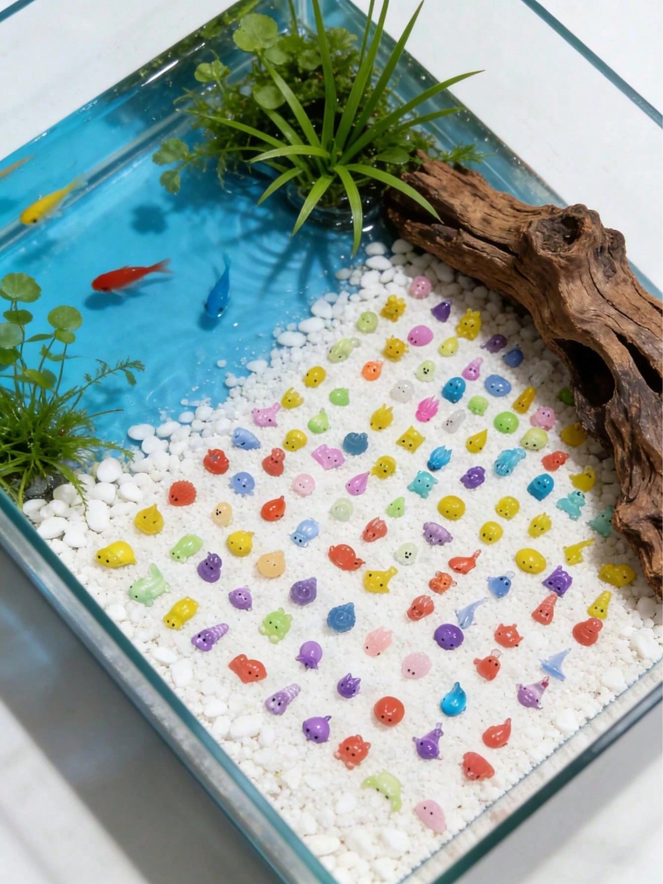 127pcs Fluorescent Resin Mini Animal Figurines, Glowing Small Decorative Items, Suitable For Garden, Aquarium And Micro Landscape Decoration, Stronger Glowing Effect After Absorbing Sunlight, Also Ver