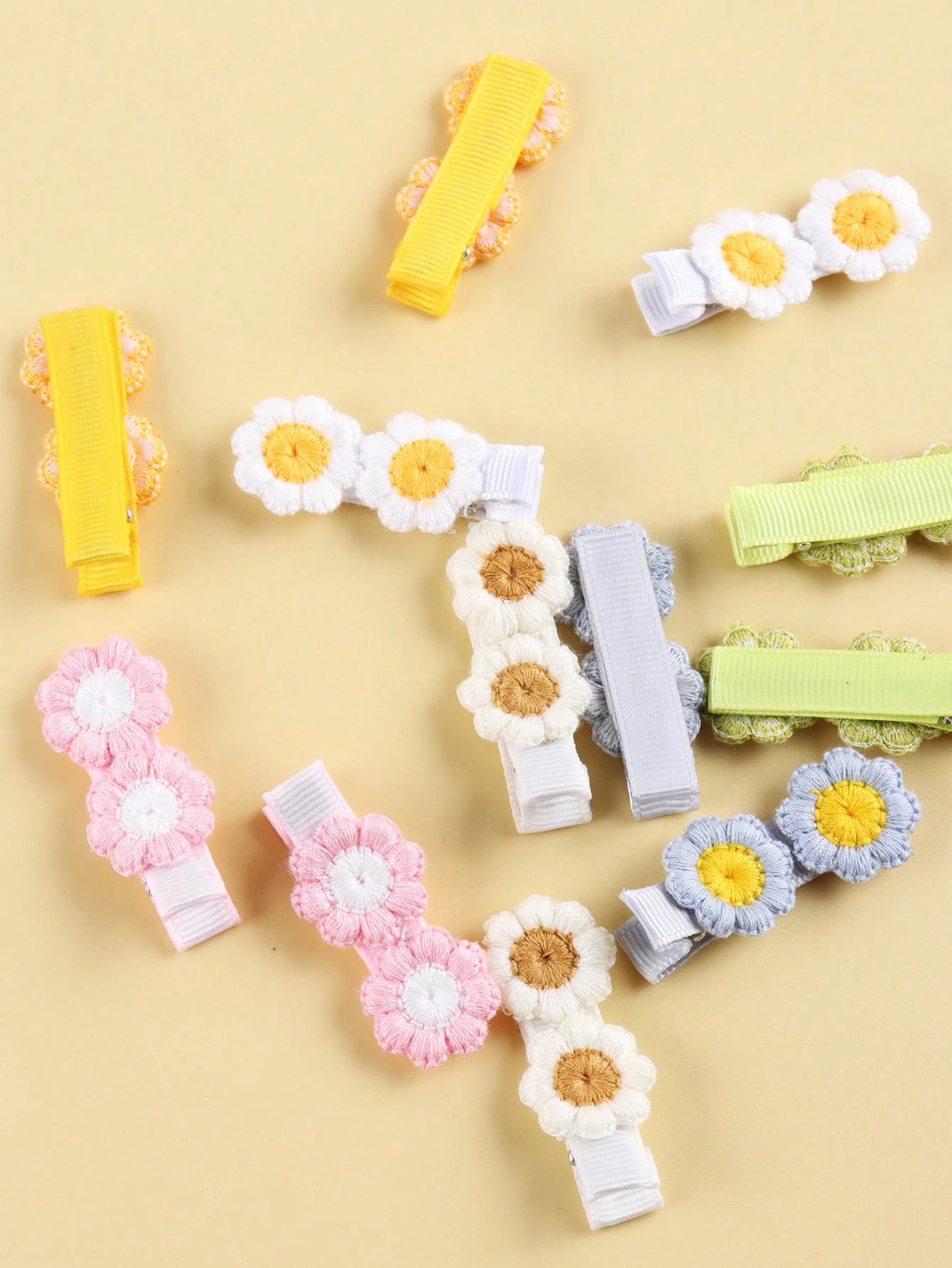 12pcs/Set Random Floral Baby Clips Everyday Wear Hair Accessories, Card Shipping Love Valentine