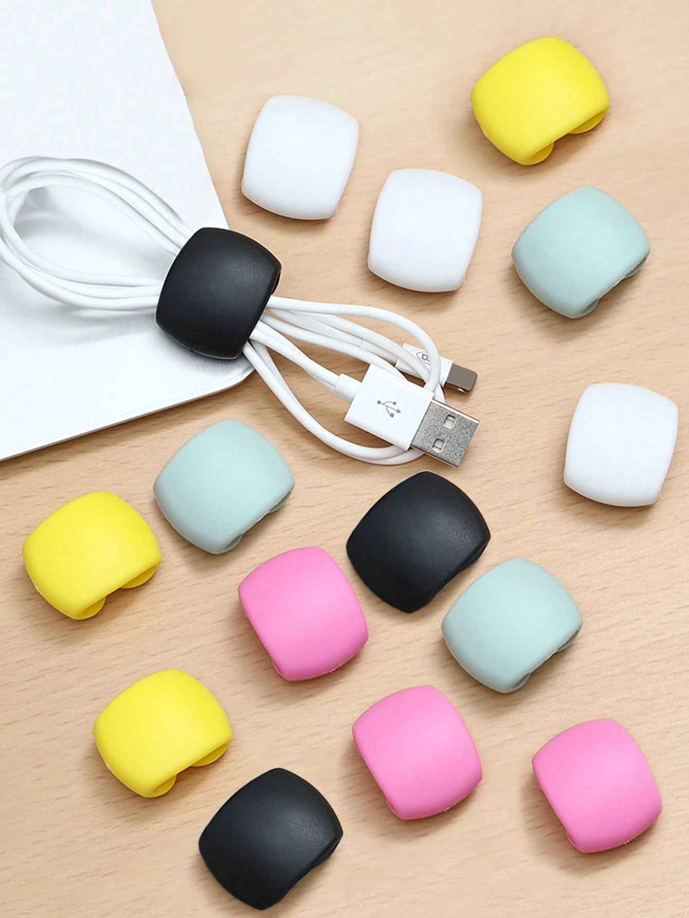 15pcs Random Color Cable Organizer Clips, Earphone & Charging Cord Winder Fastener, Minimalist Multi-Function Cord Wrap Clips
