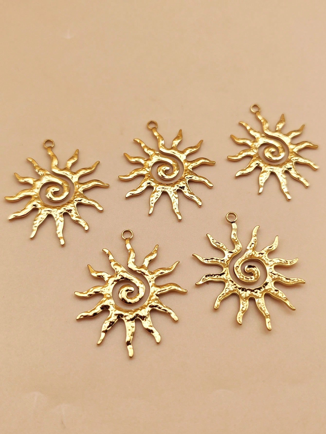 1pc/2pcs/5pcs Stainless Steel Hammered Texture Vintage Sunflower Pendant Accessory, DIY Necklace Jewelry Findings For Women & Men