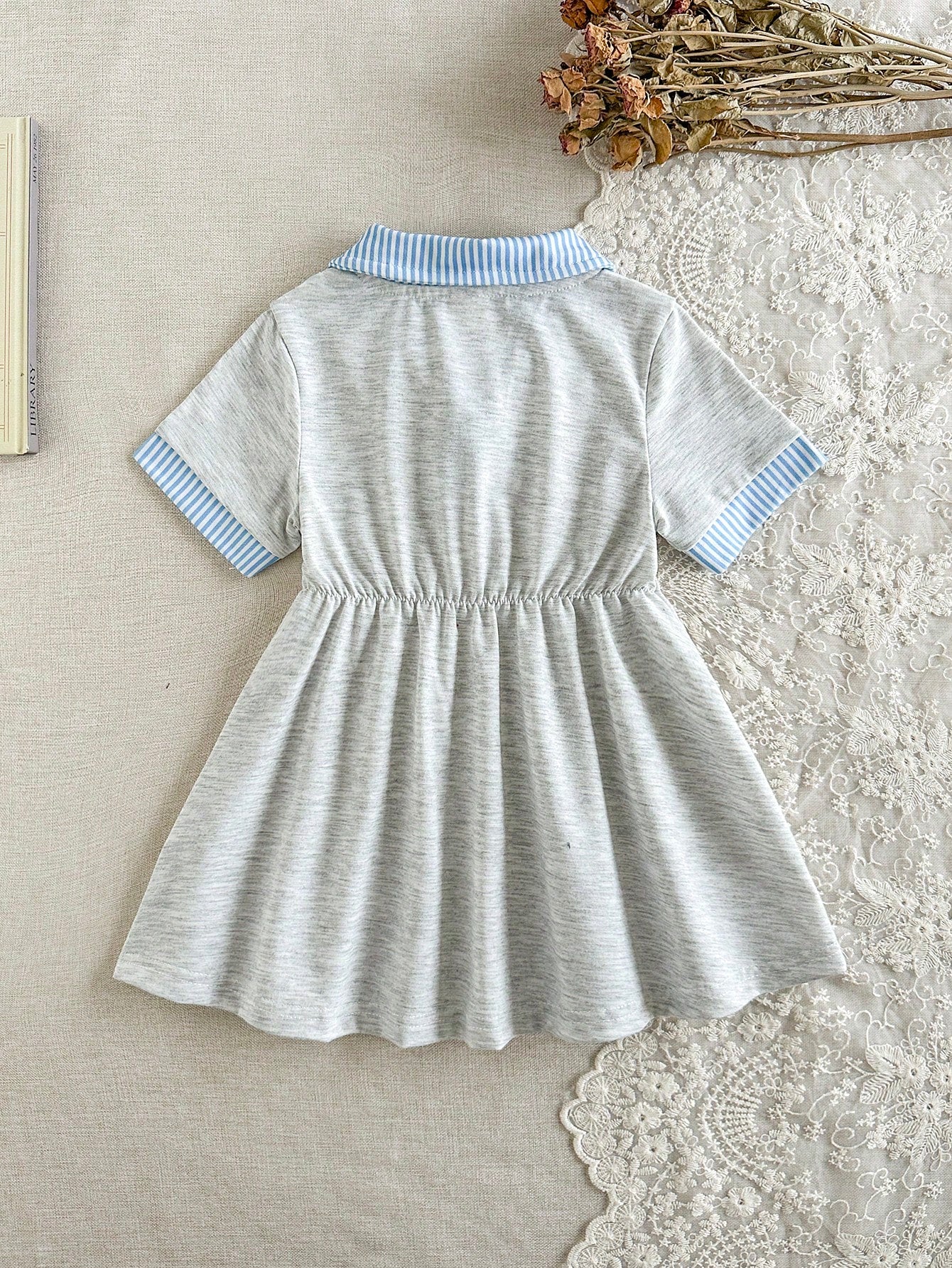 1pc Baby Girls' White Casual Dress, Ribbed Collar & Cuffs, Suitable For Casual Wear, Outings, Sports, Parties