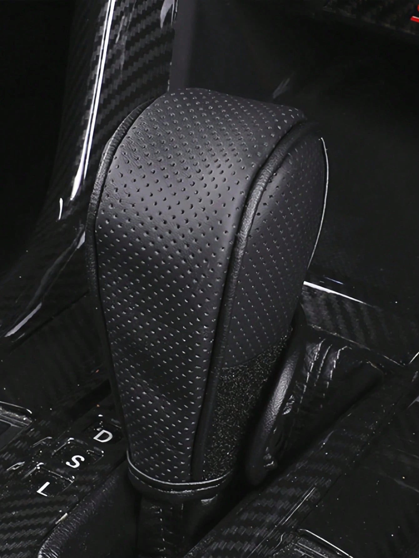 1pc Car Gear Shift Knob Cover, PU Leather Anti-Slip Protective Case, Auto Interior Accessories Decorations