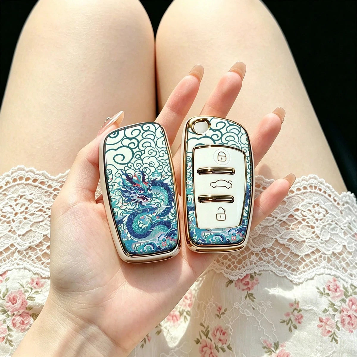 1pc Car Key Case-Vogue Print,Suitable For Audi A3 8P, A6 C6, Q3 8U, A1 8X, Q7 4L, TT 8J, R8 42.Advanced Soft-Touch, Does Not Block Signal, Unisex.