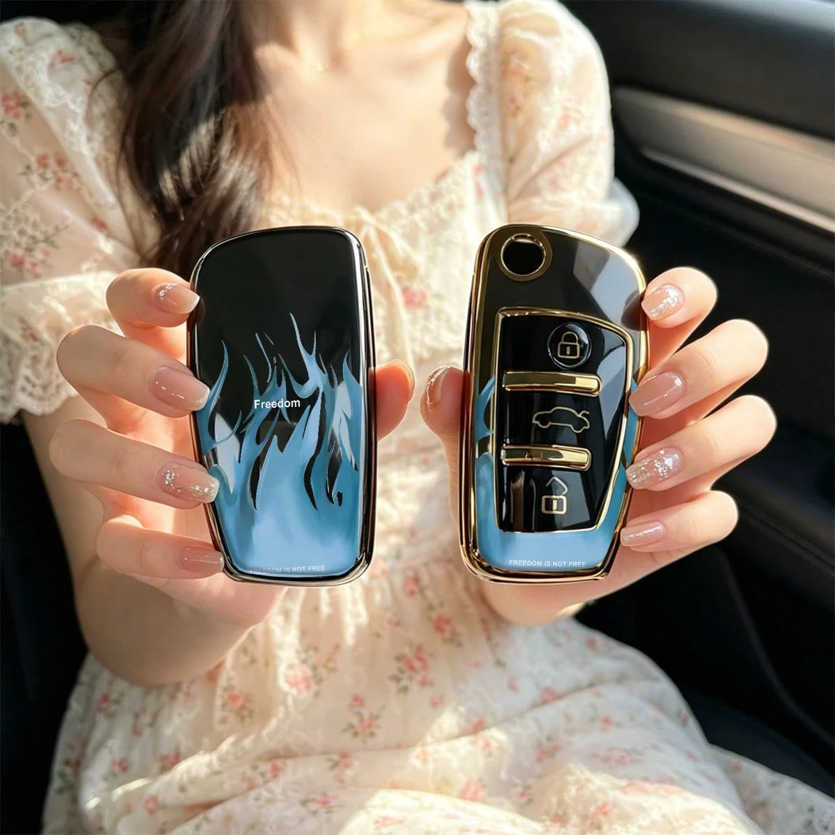 1pc Car Key Case-Vogue Print,Suitable For Audi A3 8P, A6 C6, Q3 8U, A1 8X, Q7 4L, TT 8J, R8 42.Advanced Soft-Touch, Does Not Block Signal, Unisex.