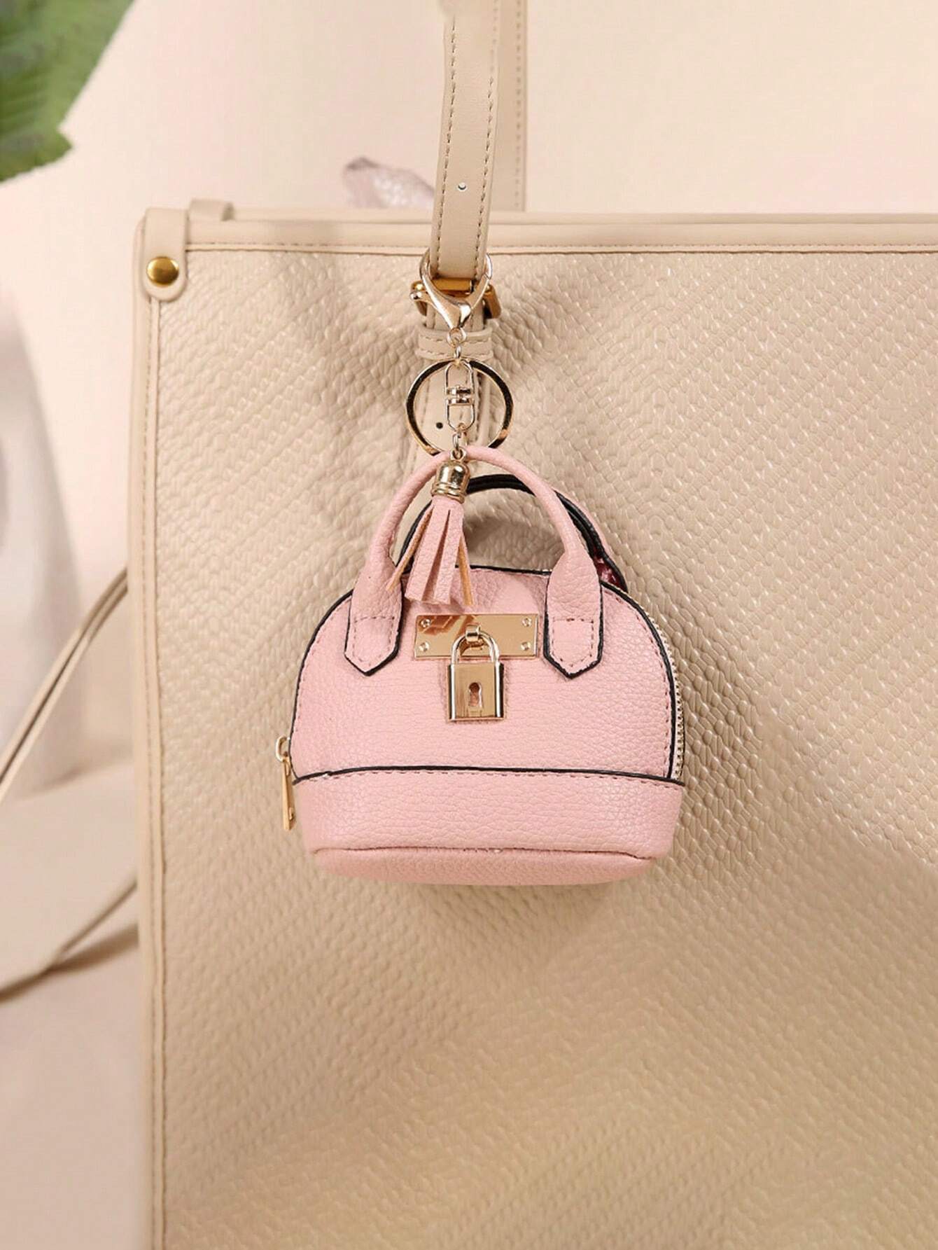 1pc Fashion Semi-Circle Small Genuine Leather Keychain Coin Purse, Compact Round Coin Pouch, Tassel Keychain Leather Coin Wallet, Unisex Coin Purse Keychain, Mini Coin Wallet For Women, Zipper Small L