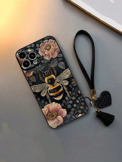 1pc Floral & Bee Printed Thick Anti-Drop Phone Case With Leather Heart-Shaped Wrist Strap, DIY Accessories Tassel Pendant Bracelet, Compatible With Iphone 16/ 16 Pro/ 16 Pro Max, Compatible With IPh