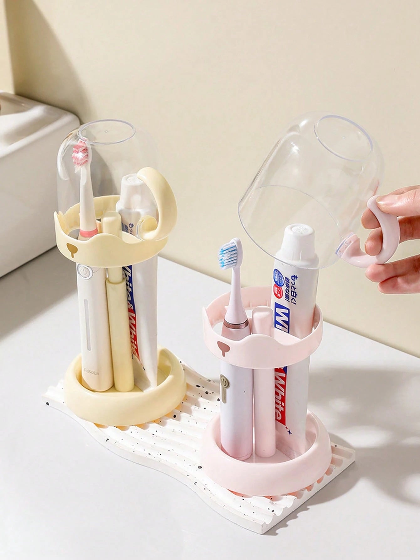 1pc Handle Dust-Proof Mouthwash Cup Integrated Storage Rack, Plastic Children Toothbrush Holder, Bathroom Countertop Baby Wash Basin Organizer
