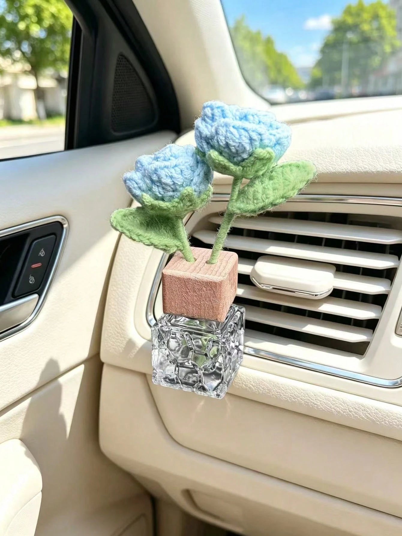 1PC Handmade Crocheted Rose Flower Perfume Bottle, Exquisite Decorative Ornament