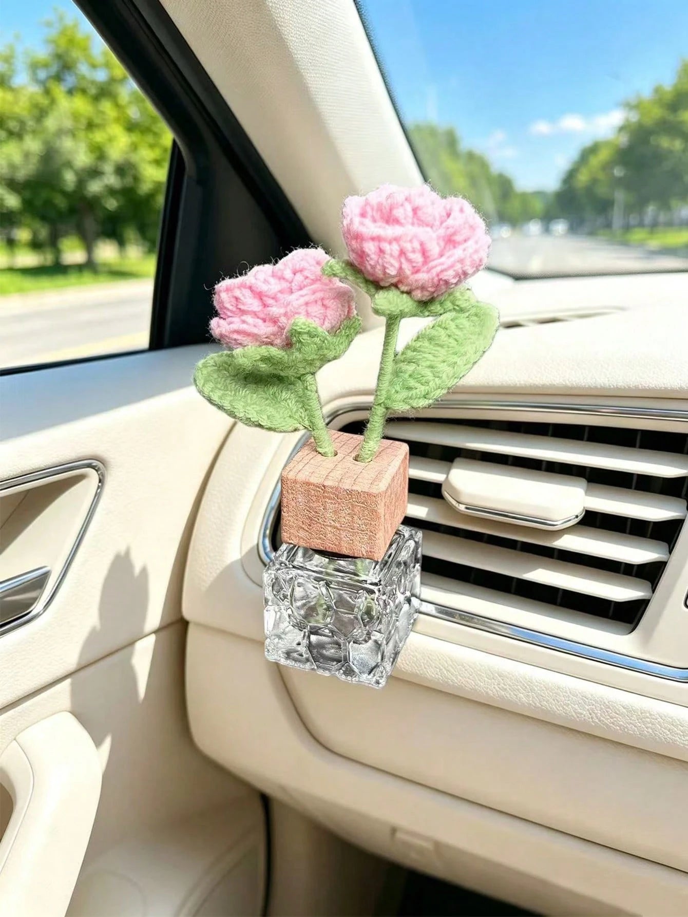 1PC Handmade Crocheted Rose Flower Perfume Bottle, Exquisite Decorative Ornament