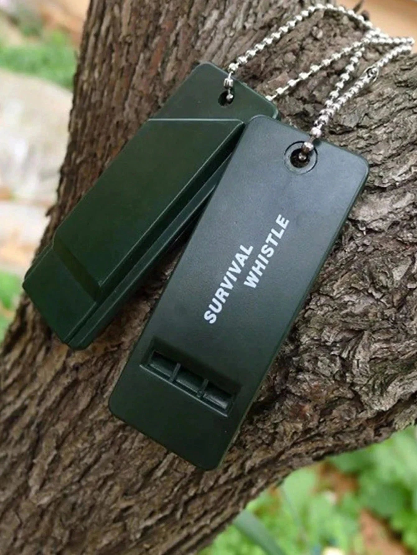1pc High Decibel Survival Whistle, Outdoor Emergency Survival Whistle,Suitable For Outdoor Emergency, Hiking, Camping And Sports Safety, Durable And Portable Design, High-Pitch Survival Signal Whistle