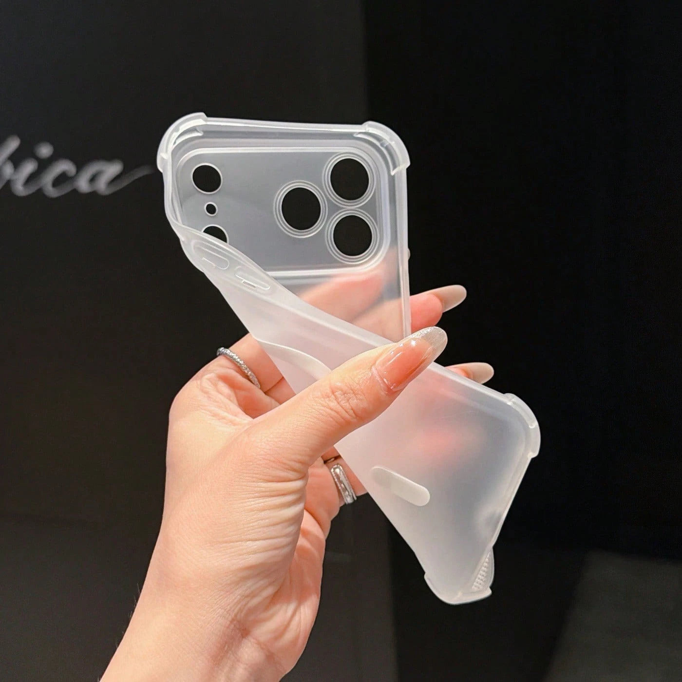 1pc Pink Magnetic Large Window Frosted Matte Four-Corner Airbag Shockproof Full Coverage Colorful Semi-Transparent Skin-Feel Ultra-Thin TPU Precision Hole Minimalist Phone Case Compatible With Apple 1