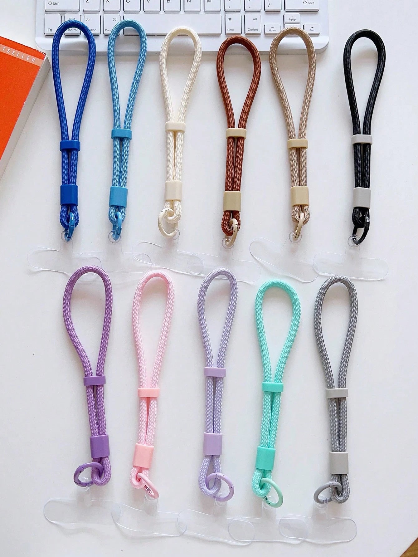 1pc Short Sturdy Clip Handle Wrist Strap, Multipurpose For Mobile Phone, Keys, Water Bottle Gifts For Mother, Family, Friends, Birthday, Holiday Phone Charm, Phone Chain