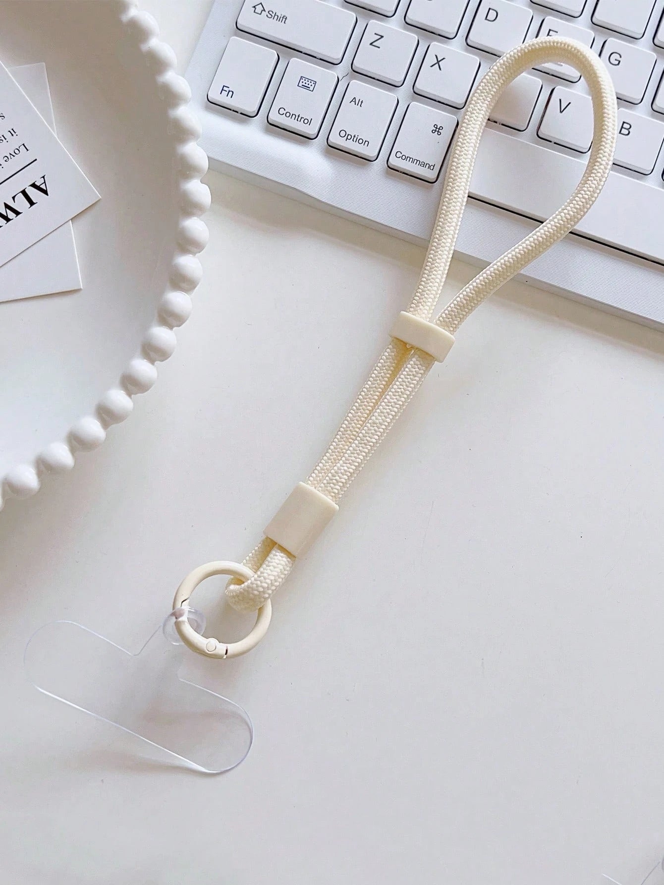 1pc Short Sturdy Clip Handle Wrist Strap, Multipurpose For Mobile Phone, Keys, Water Bottle Gifts For Mother, Family, Friends, Birthday, Holiday Phone Charm, Phone Chain