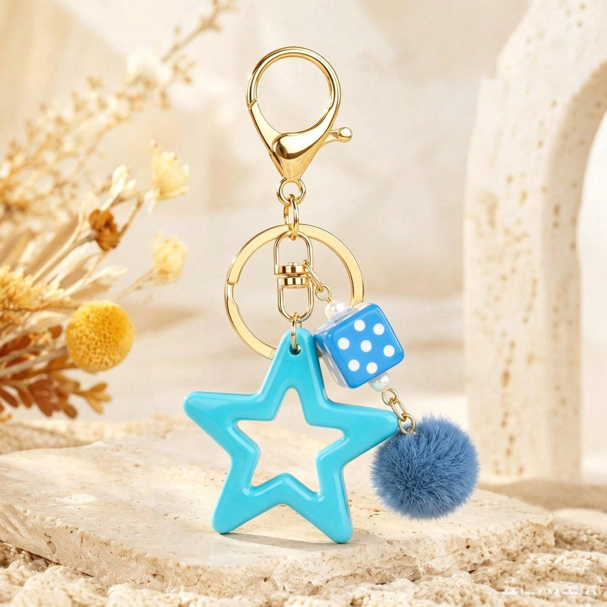 1pc Unisex Cute Hollow Star Key Chain, Earphone Protector, Friendship Gift Pendant Decor