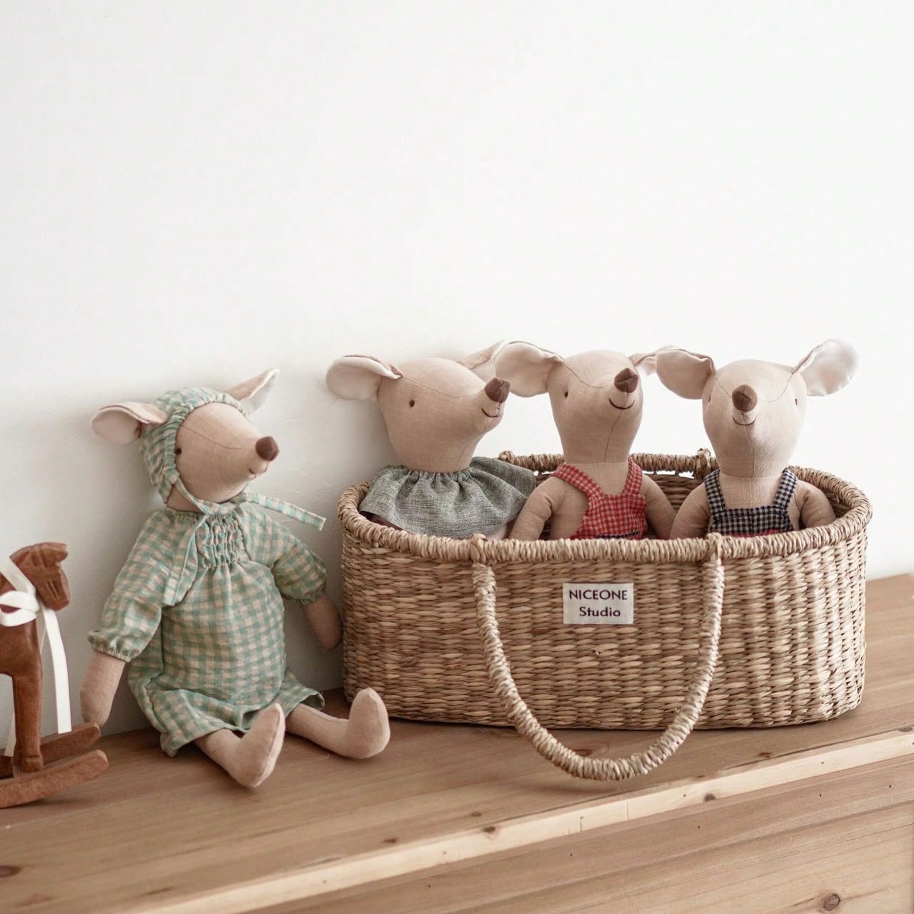 1pc Vintage Handmade Plush Mouse Doll, Cute Stuffed Mouse Doll, Suitable For Nursery Decor, Baby Shower, Kids Room Decoration