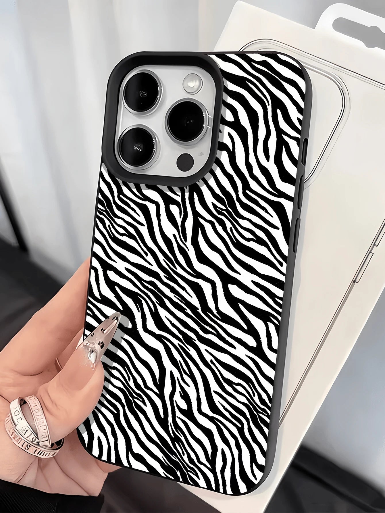 1pc Zebra Pattern Fashion Black & Pink TPU Shockproof Phone Case Compatible With Apple 16 15 14 13 12 11 Pro Max Birthday Gift Spring Party