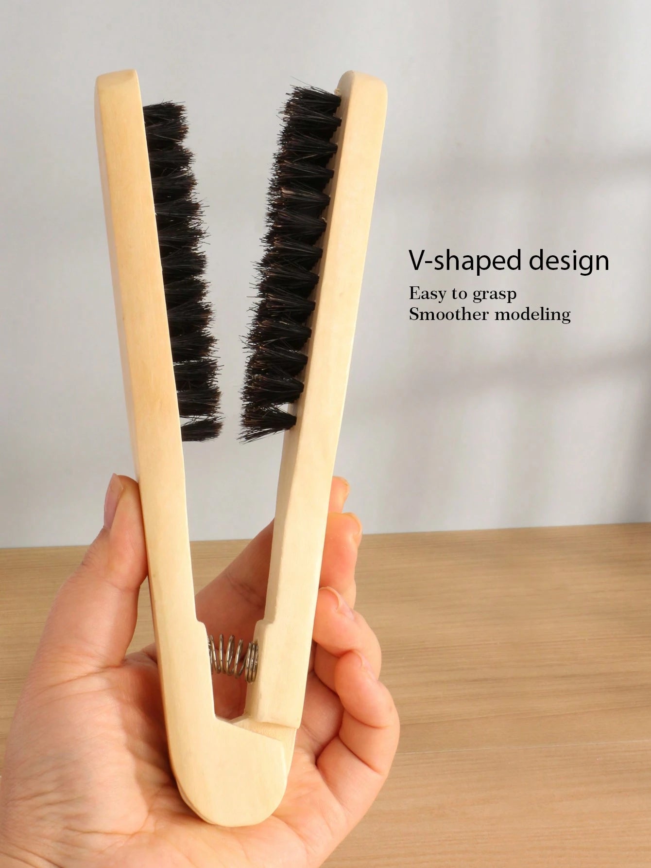 1pcHair Straightener Comb For Straightening Hair, Solid Wood Styling Brush, Anti-Scald Straightening Comb For Hair Styling And Care, V-Shaped Hair Straightener Comb For Professional Salons, Resistant