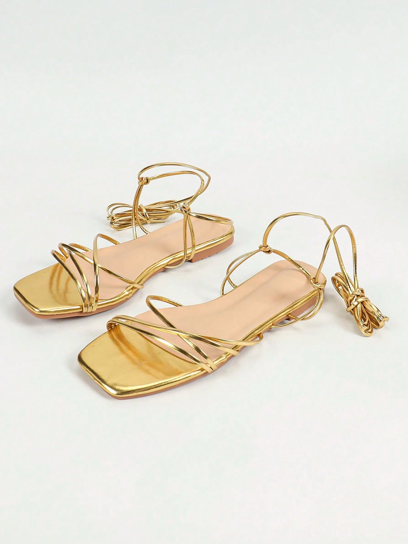 2024 Women's Casual, Homewear, Beach, Minimalist Collegiate Style, Gold-Colored Texture, Sexy Tie-Up Flat Sandals