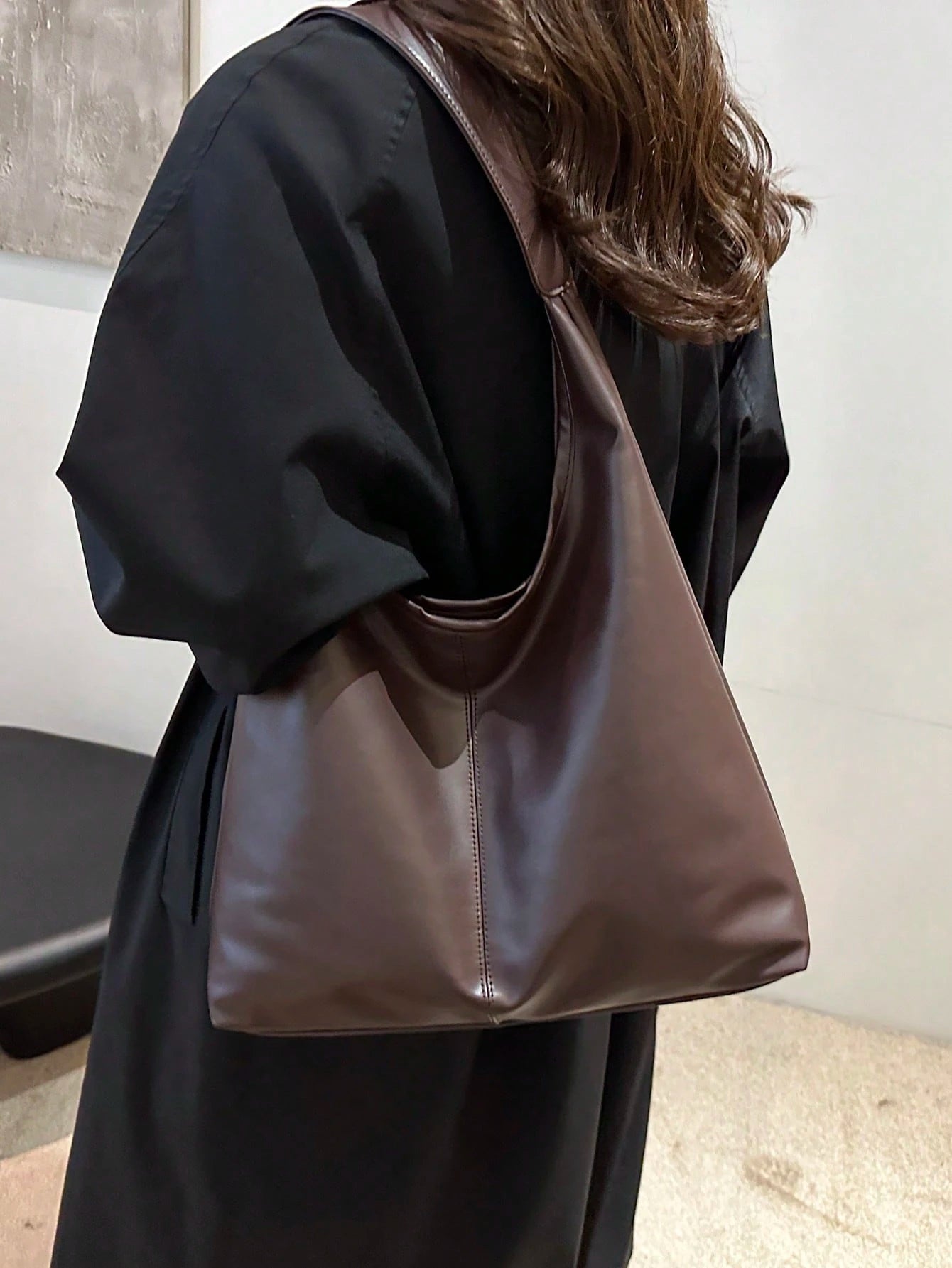2026 New Solid Color Fashion Commuter Tote Bag, Minimalist Niche Design, Large Capacity, PU Material