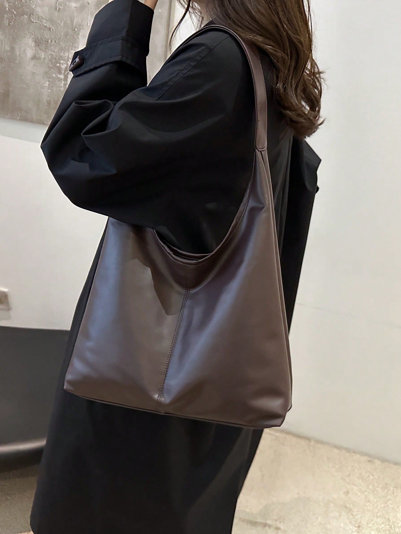 2026 New Solid Color Fashion Commuter Tote Bag, Minimalist Niche Design, Large Capacity, PU Material