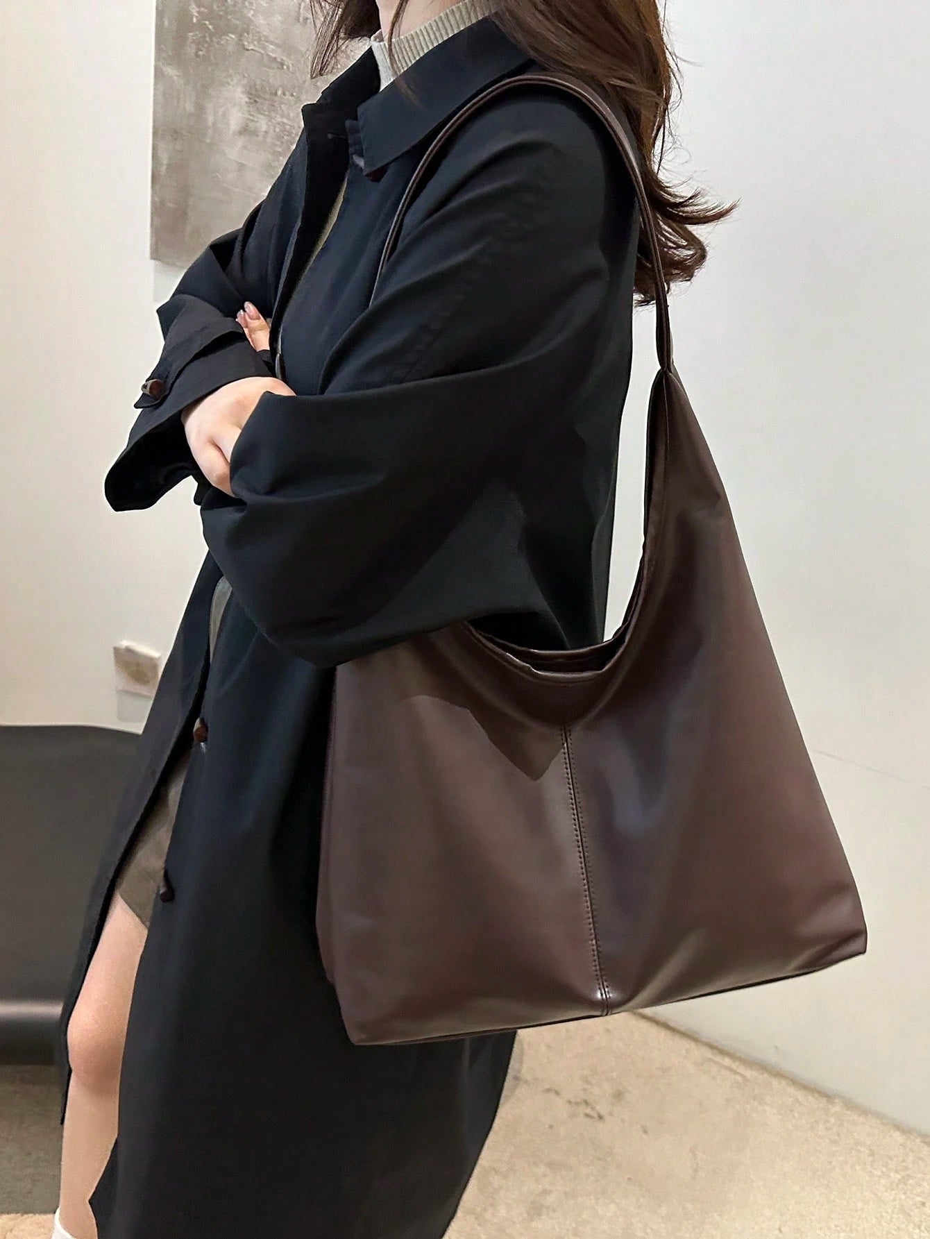 2026 New Solid Color Fashion Commuter Tote Bag, Minimalist Niche Design, Large Capacity, PU Material