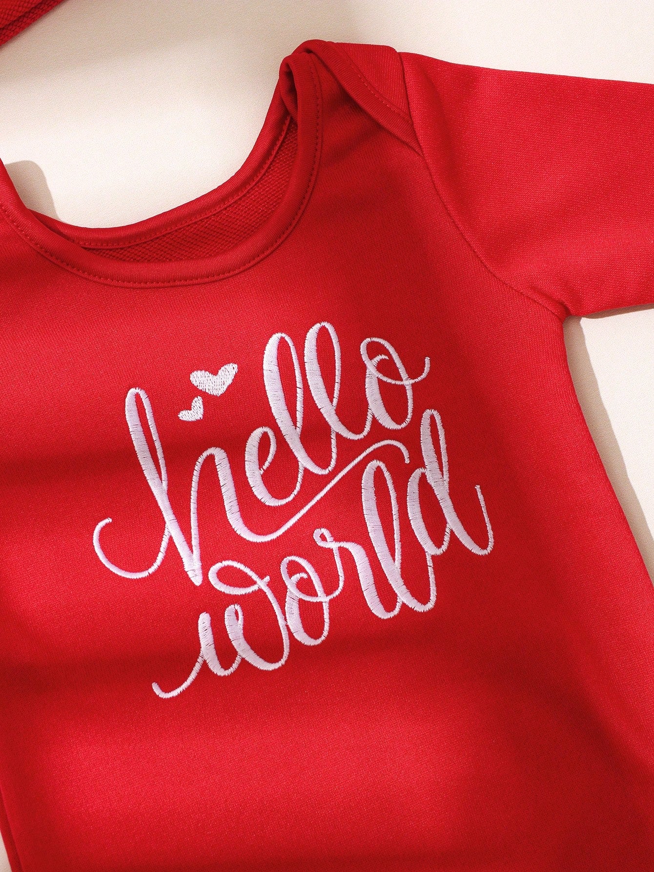 2pcs Newborn Baby Girl Outfit Embroidered Letter Jumpsuit & Bow Hat Red And White Autumn Funny Graphic Family Matching Sweet Princess Style 0-3 Months