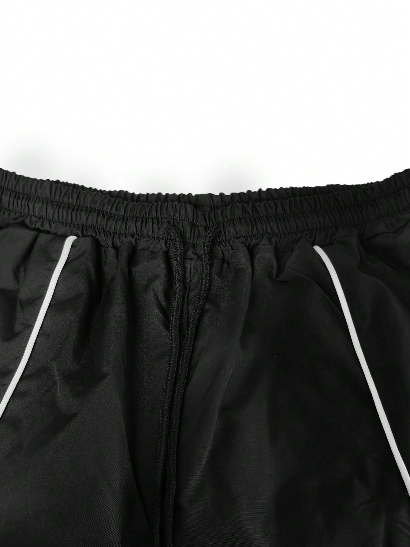 2pcs/Set Women's Fashion Contrast Striped Zip-Up Top Paired With Elastic Waist Drawstring Wide Leg Sports Shorts, 2pcs Casual Suit, Black, Spring/Summer Elegant