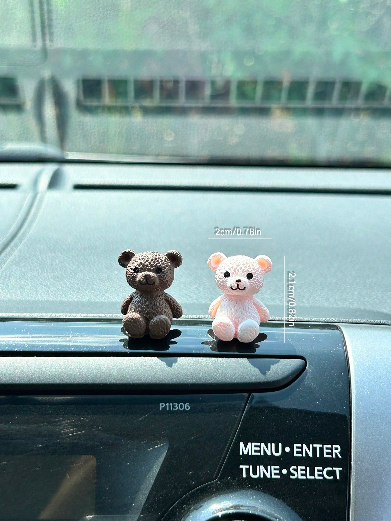 2pcs Small Teddy Bear Car Decor, Cute Cartoon Bear Car Decoration, Resin Ornament Creative Interior Accessories