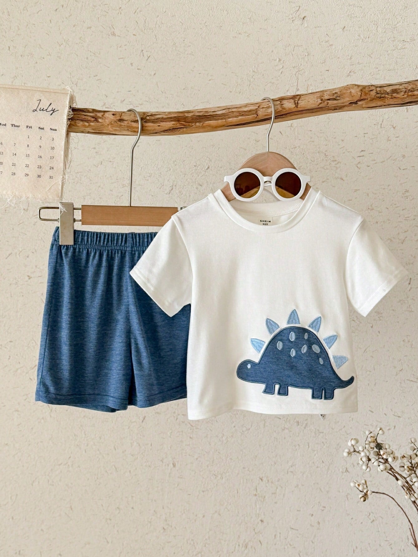 2pcs Toddler Unisex Baby Boy/Girl Casual Cute Dinosaur Embroidered Short Sleeve T-Shirt And Shorts Set, Baby Boy Outfit Sets, Baby Boy Summer Clothes