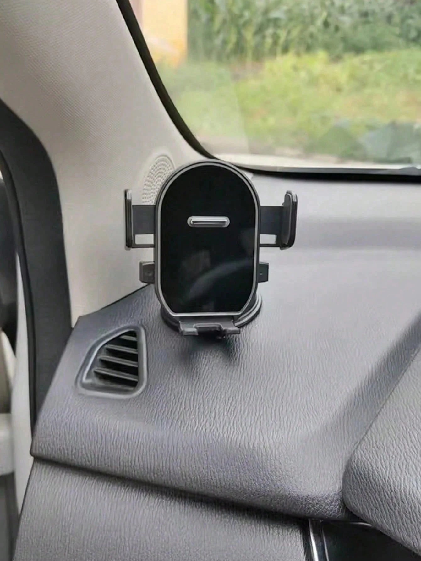 360° Rotatable Dashboard Phone Holder- With Suction Cup Base, Auto-Locking Mechanism, Anti-Shake, Universal Car Navigation Mount