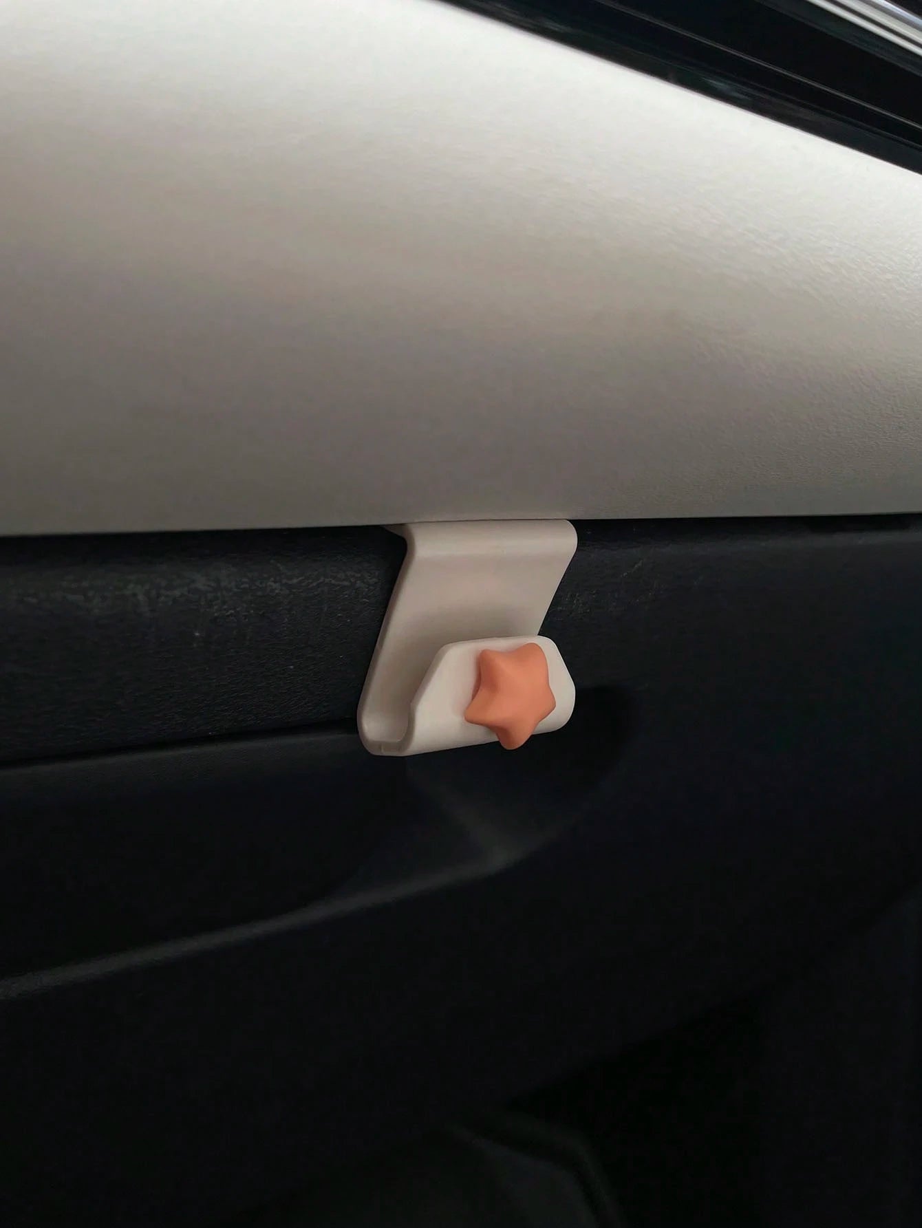3pcs/6pcs Colorful Star & Heart Shaped Mini Car Hooks, Invisible Glove Box Hooks, Passenger Side Decorative Hooks, Car Storage Organizer, Front Row Hooks, Multifunctional Cute Glove Box Hooks, Compati