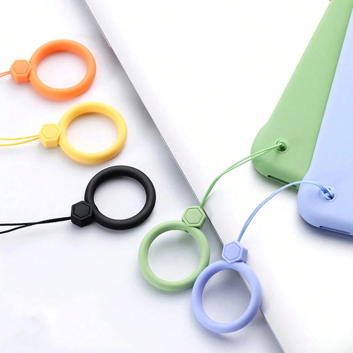 3pcs Minimalist Soft Silicone Ring Finger Straps, Creative Cartoon Gemstone Bottle Cup Hanging Accessory, Adorable Anti-Drop Silicone Lanyard For Phone, Small Fan, Keys, Waterproof And Durable