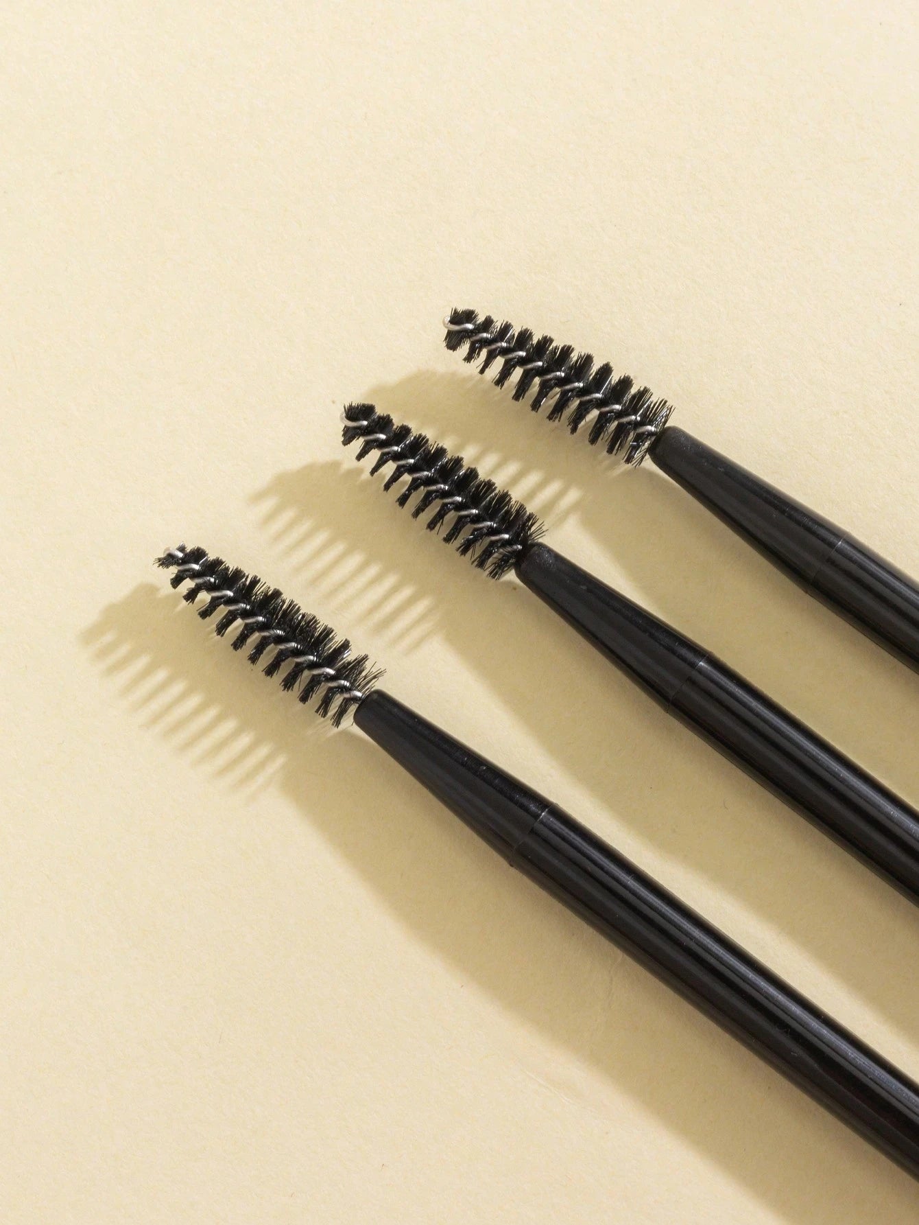 3PCS White/Black Eyelash Curler & Eyebrow Brush, Bendable Multipurpose Dual-Ended Makeup Brush Set Designed With Ergonomic Handle,Eyebrow Brush,Eyeshadow Brush,Spoolie,Spoolie Brush,Giveaways