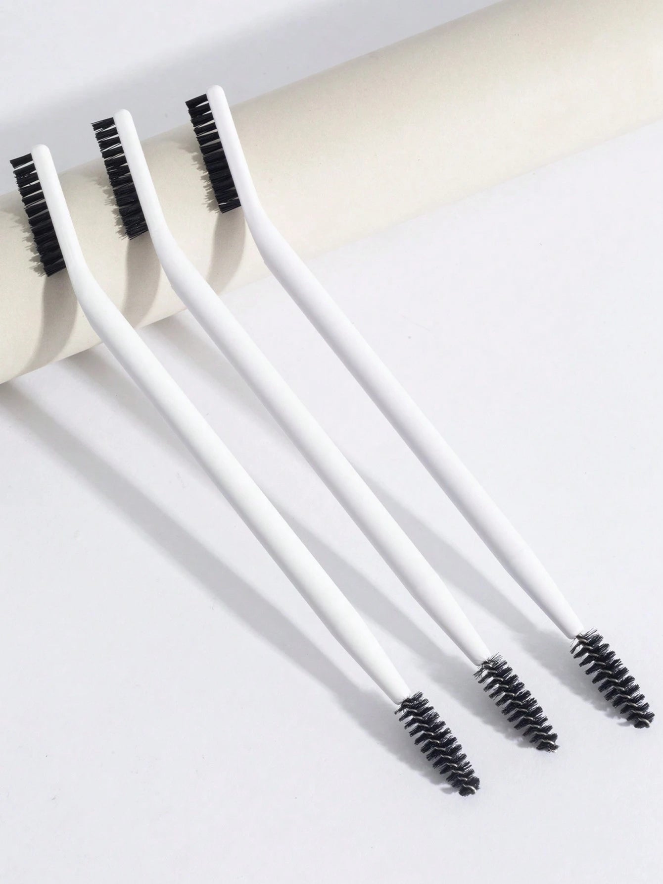 3PCS White/Black Eyelash Curler & Eyebrow Brush, Bendable Multipurpose Dual-Ended Makeup Brush Set Designed With Ergonomic Handle,Eyebrow Brush,Eyeshadow Brush,Spoolie,Spoolie Brush,Giveaways