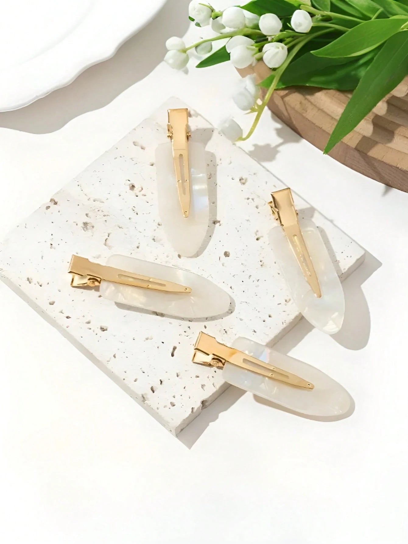 4pcs Ins Style Shell Color Sweet Seamless Bangs Clip, Candy Color Acetate Duck Clip, High-End Women Hair Clips