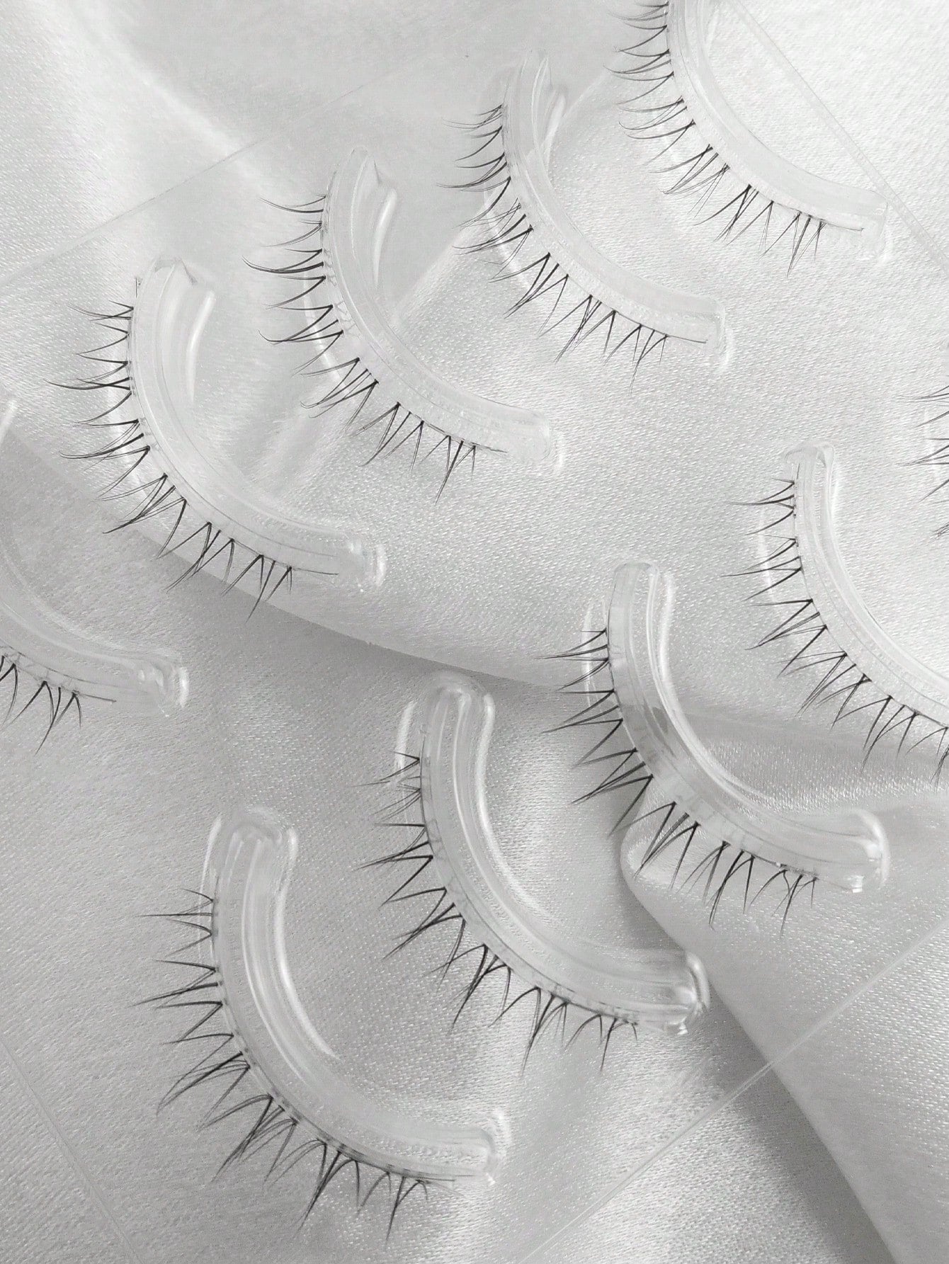 5 Pairs Cartoon Style Lower False Eyelashes Natural & Lengthening Suitable For Cosplay Reusable Create Natural & Lightweight Anime Makeup Look Transparent Lash Bands Suitable For Beginners Daily